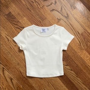 crop white t